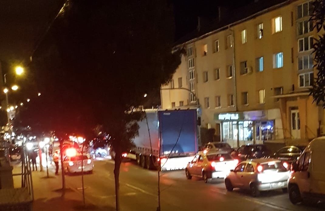 7162CE6F-5BEF-4D82-8929-8692CF4152AD