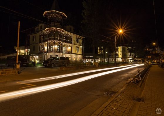 FB93B7BB-462A-4301-B004-EC908FF1461C