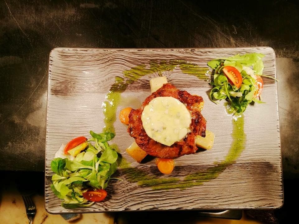 0FABEAB9-711B-4B68-9974-C59F71161543