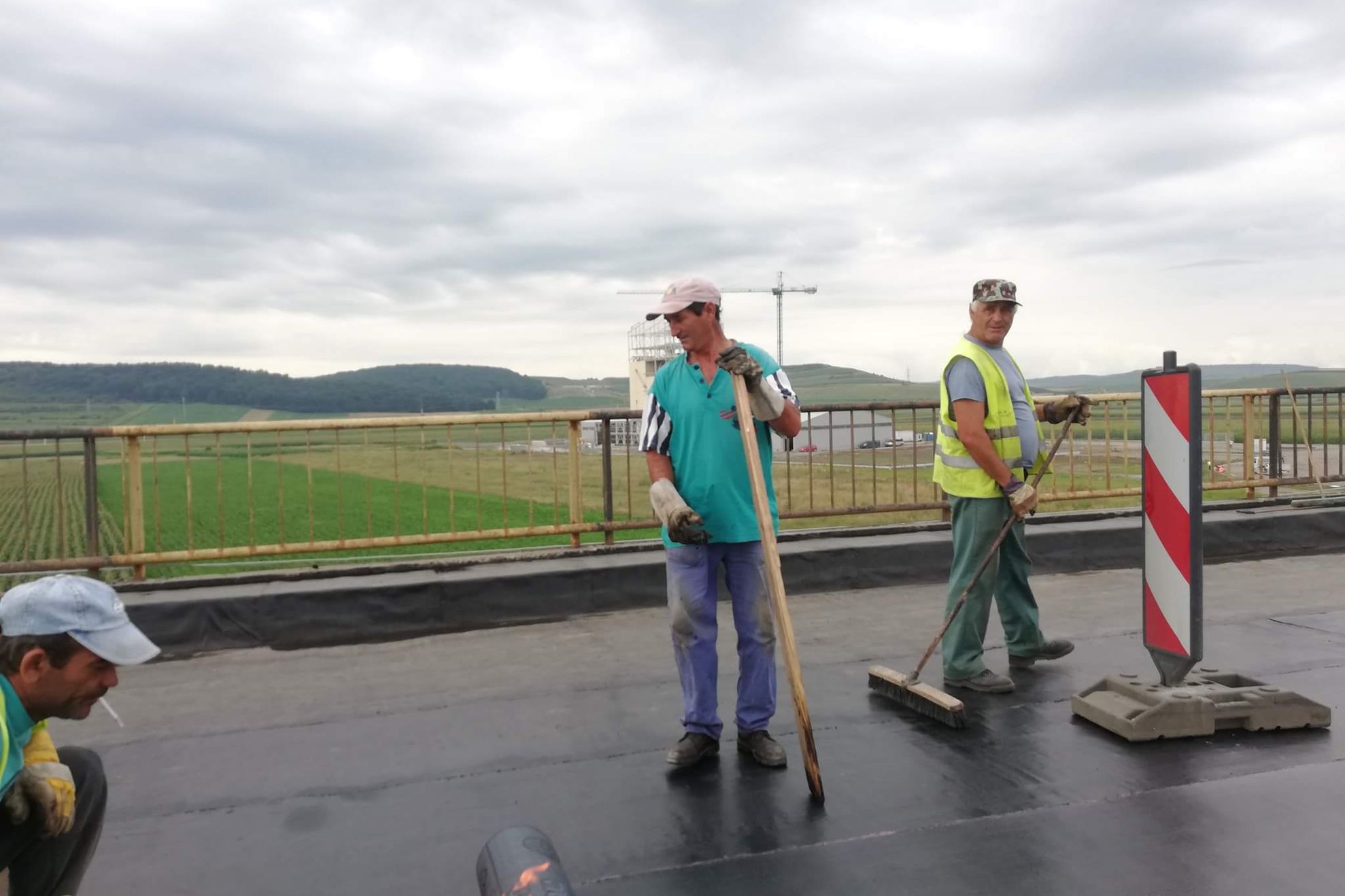 2C8A3ED4-B2DB-4146-AAF7-500F22616530