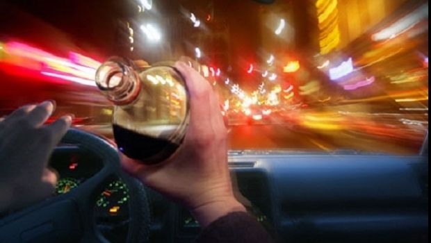 sofer_beat_alcool_la_volan_83943400