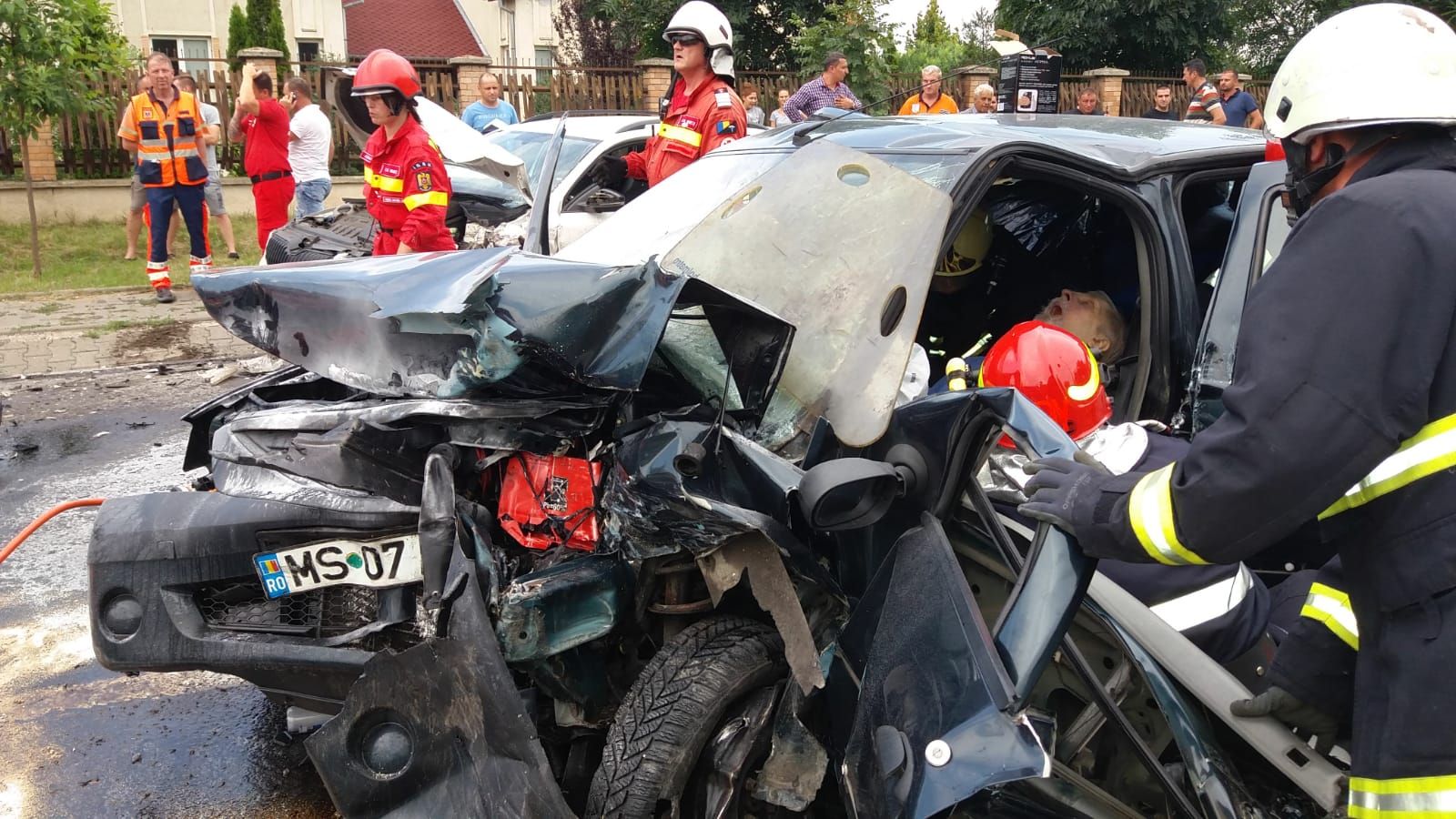 53f109d2-b4f5-4567-b337-c57c463d013b