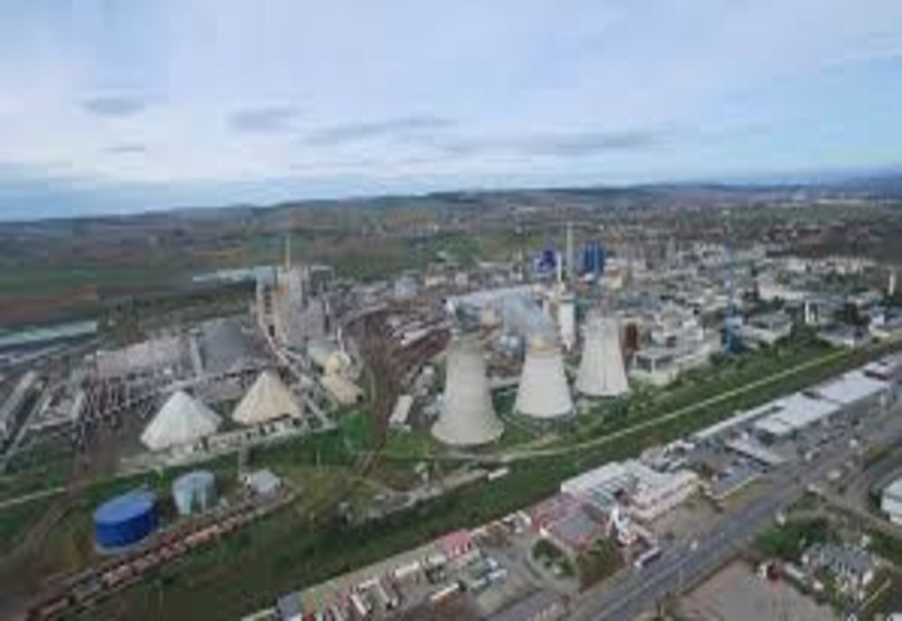 INCENDIUL DE LA AZOMUREȘ: Nu a existat niciun pericol pentru comunitatea din afara platformei