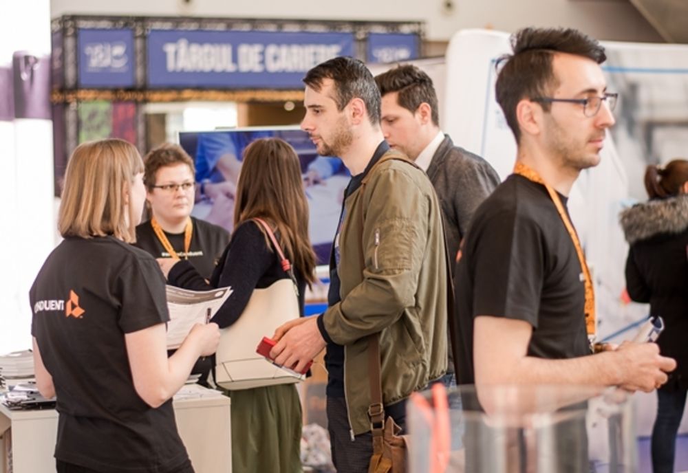 VINERI: 400 de locuri de muncă la Târgul de Cariere de la Târgu Mureș