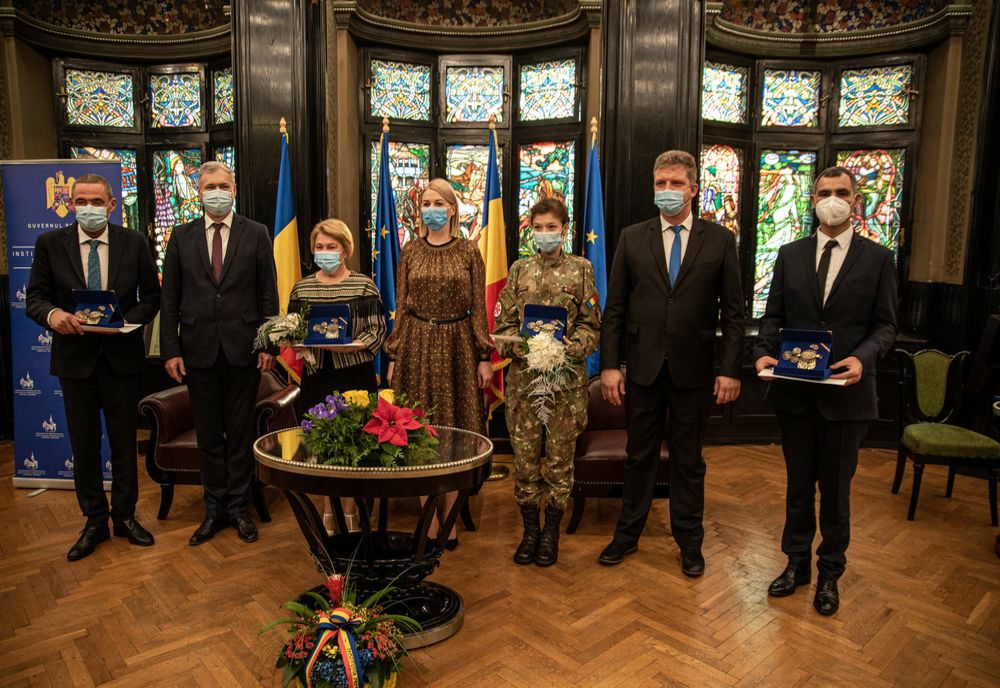 Distincţia "Fibula de la Suseni" acordată mai multor personalităţi din Mureş