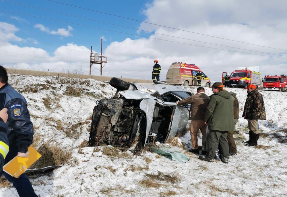 FOTO | Accident la intrare în Sânpaul! Persoană ranită după ce s-a răsturnat cu maşina