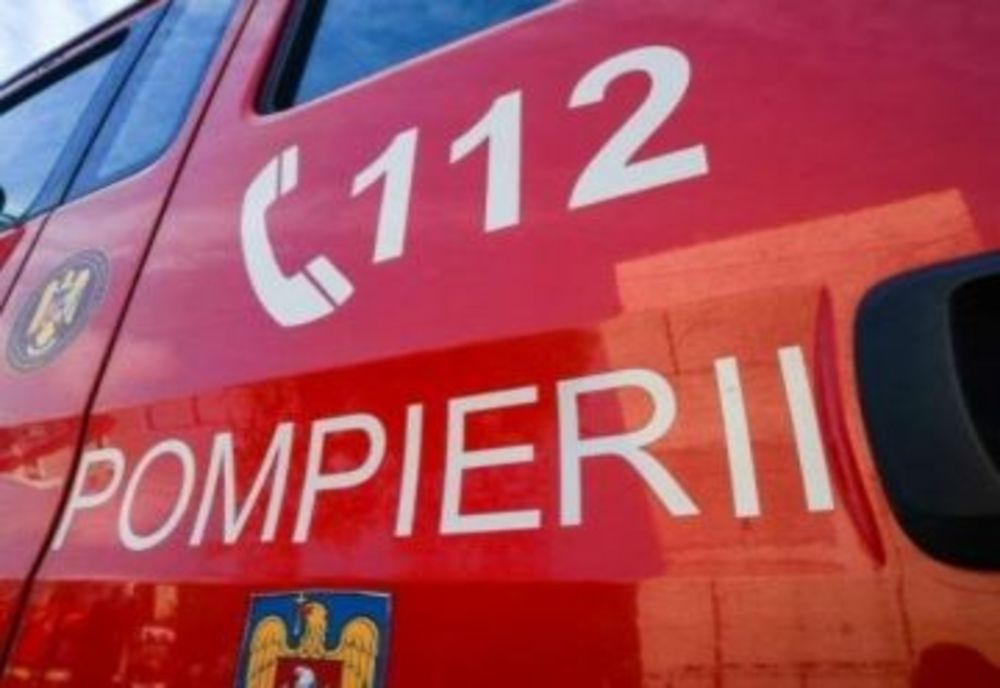Incendiu la o casă improvizată din Târgu Mureş