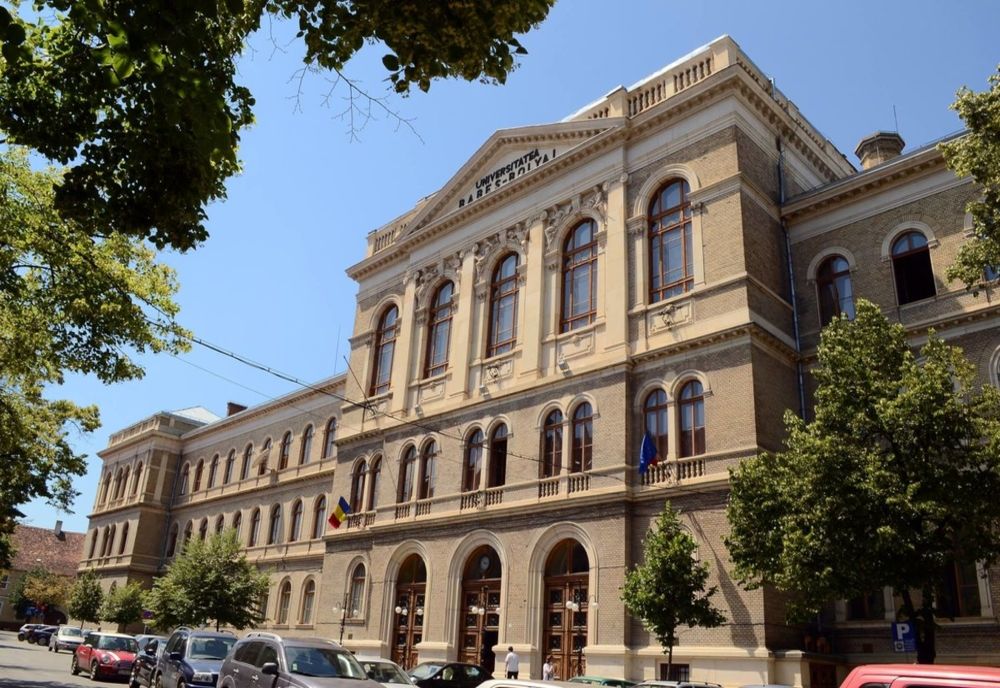 În ce condiţii se întorc studenţii UBB Cluj la cursuri faţă în faţă