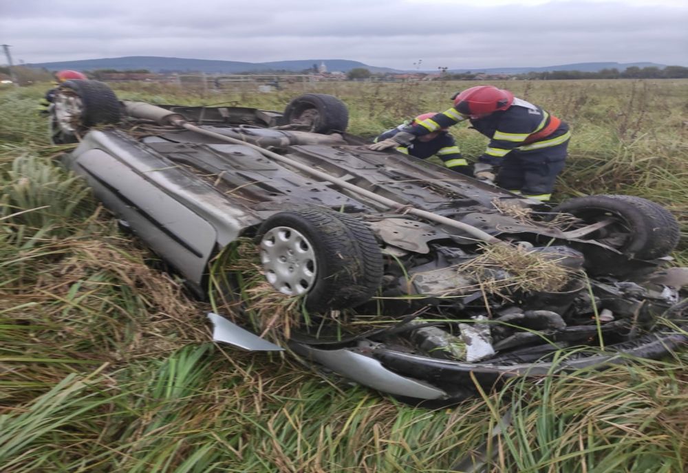 Autoturism răsturnat în Glodeni! Șoferul a scăpat nevătămat