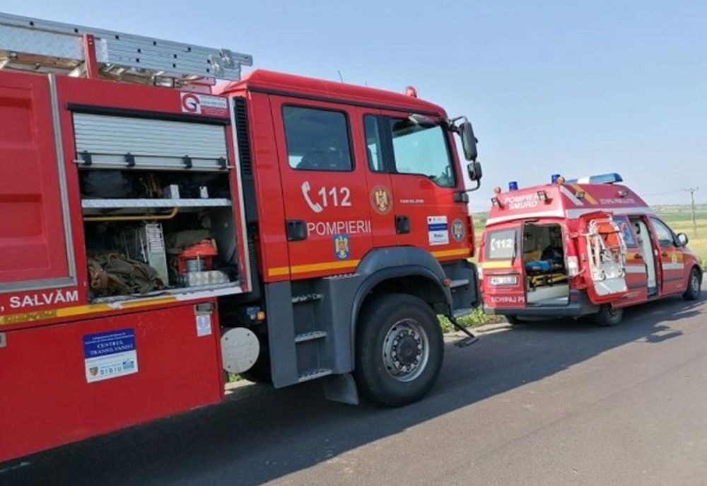 Accident cu două maşini în Ceuașu de Câmpie! Trei persoane au fost rănite