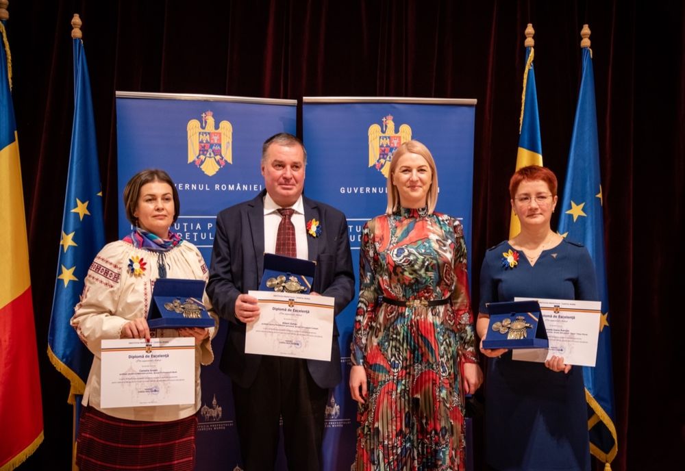 De Ziua Națională, trei profesori din Mureș au primit cea mai prestigioasă distincție a județului