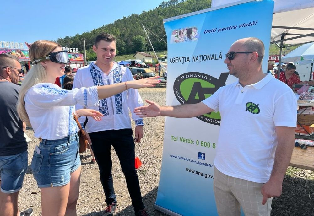 Acţiune preventivă antidrog la Zilele Comunei Râciu (FOTO)