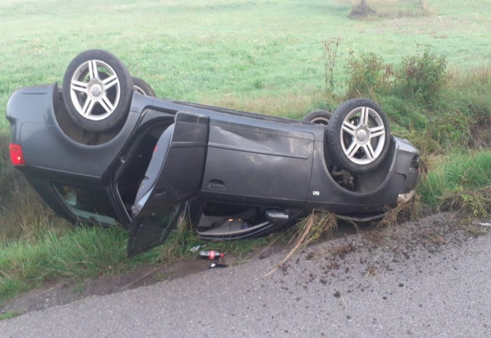 Accident în judeţul Mureş! S-au răsturnat cu maşina şi au rupt o ţeavă de gaz