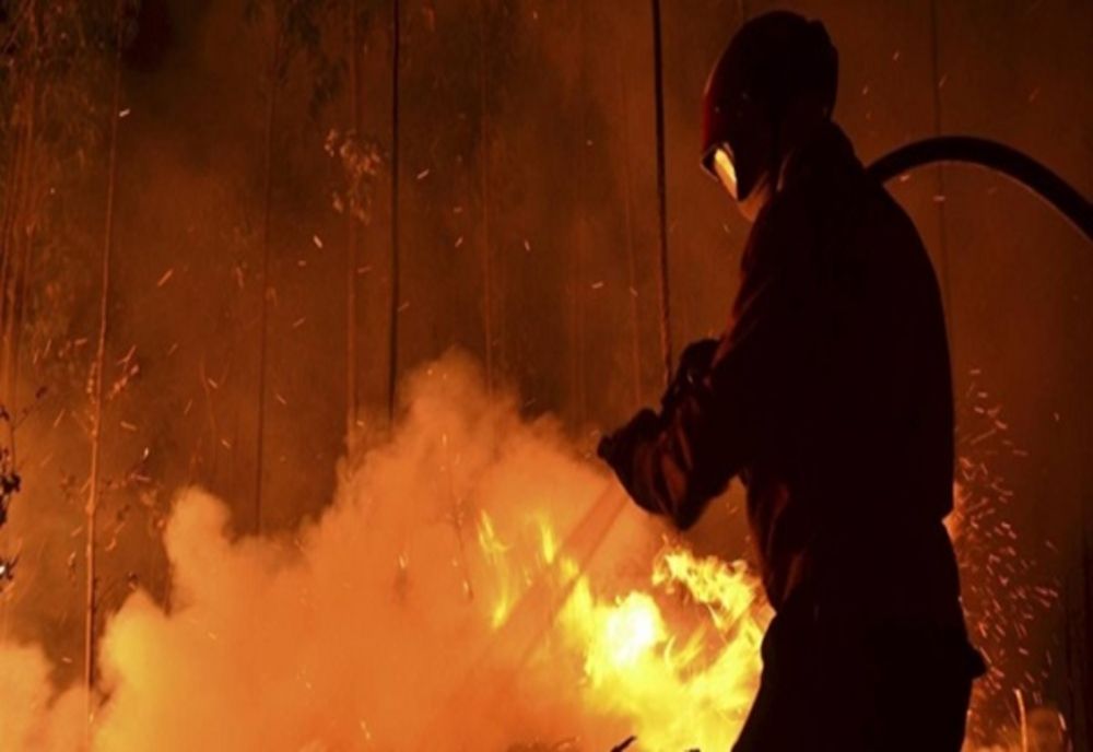 Casă cuprinsă de incendiu, în Sânvăsii! Un bătrân a a fost găsit carbonizat