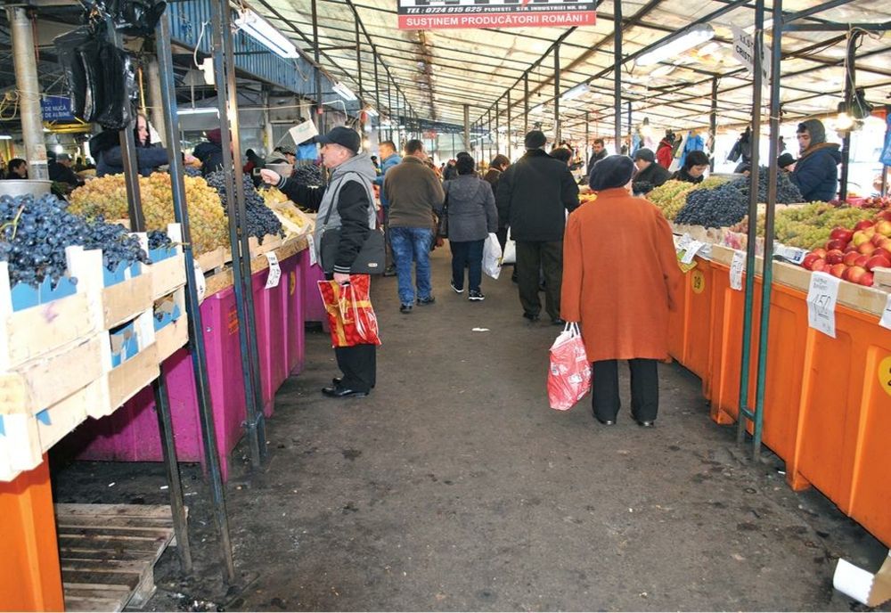 Cele mai scumpe sărbători din ultimii 30 de ani: Kilogramul de roșii a ajuns 23 de lei - Românii, în pragul sărăciei