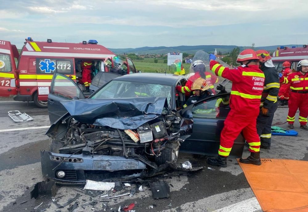 Şase răniţi într-un accident rutier în Acăţari: Două dintre victime sunt în stare gravă (FOTO)