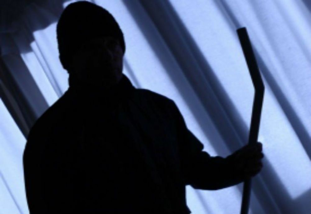 Furturi în judeţul Mureş! Trei suspecţi au fost reinuti de poliţişti