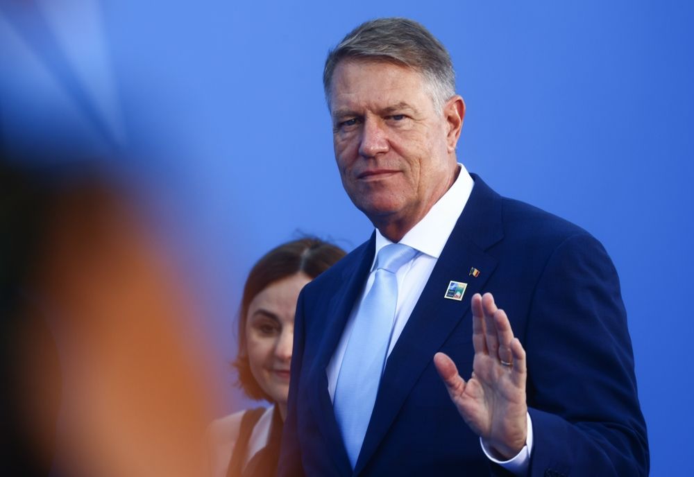 KLAUS IOHANNIS A VORBIT DESPRE RETRAGEREA CANDIDATURII PENTRU ȘEFIA NATO