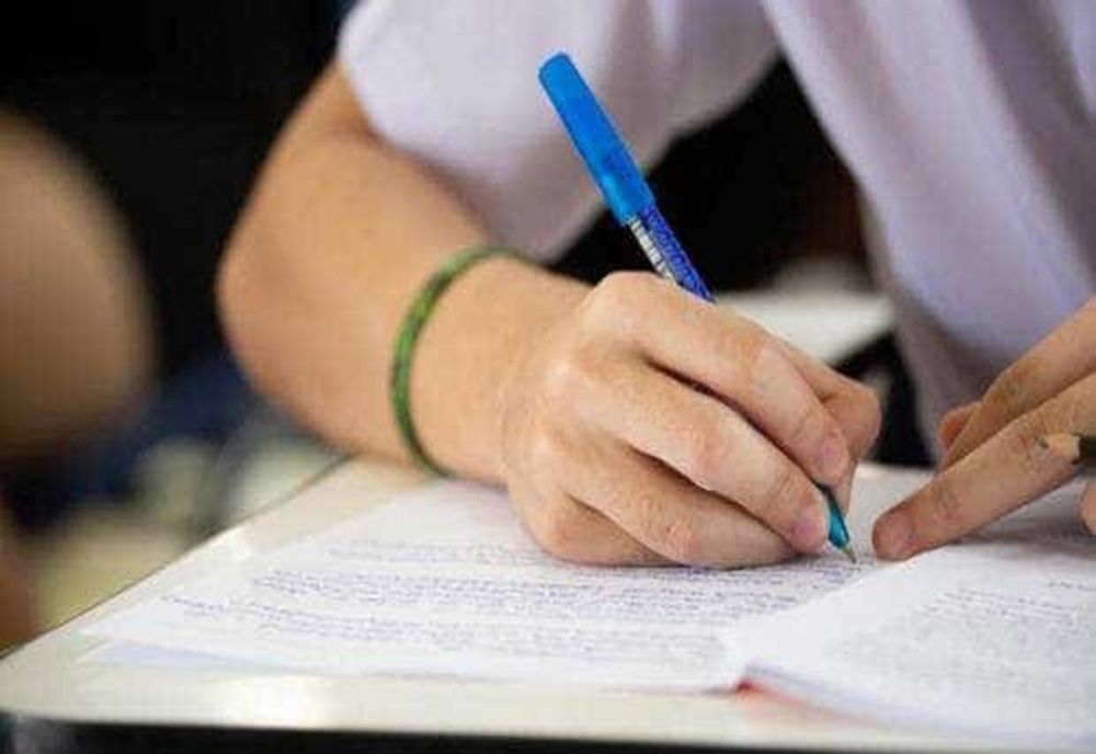 BACALAUREAT 2025. MARȚI ÎNCEPE PRIMA PROBĂ SCRISĂ. PESTE 100.000 DE CANDIDAȚI SUNT AȘTEPTAȚI LA EXAMEN 