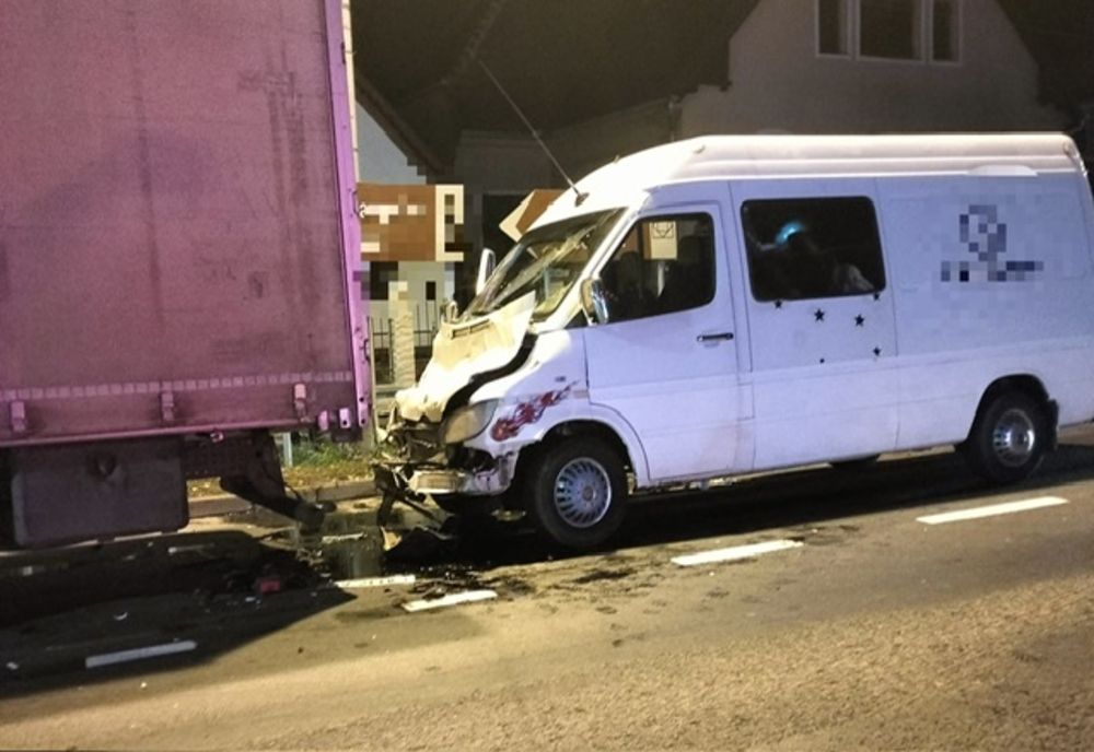 ACCIDENT GRAV LA SIGHIȘOARA. ȘASE PERSOANE AU AJUNS LA SPITAL 