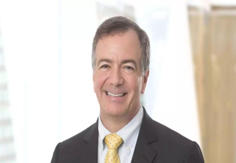 GEORGE SIMION A ARUNCAT BOMBA CARE SCHIMBĂ TOTUL: NOUL AMBASADOR AL SUA ÎN ROMÂNIA E PRIETENUL NOSTRU. MODELUL CERUT DE NOI!