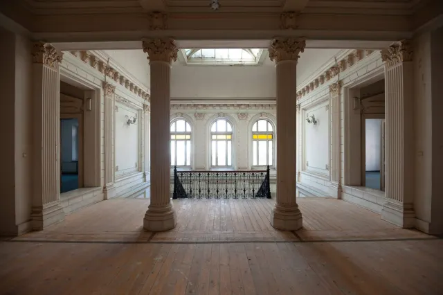 Noaptea Albă a Galeriilor la Târgu Mureș: iubitorii de artă au umplut spațiile expoziționale