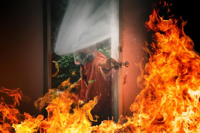 Incendiu la o casă din Miercurea Nirajului, în această dimineață