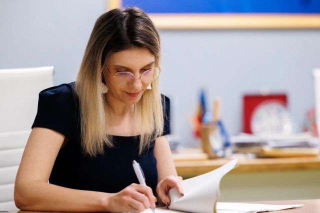 „Se văd din satelit”: Buzoianu denunță afacerile ilegale cu balast din Olt