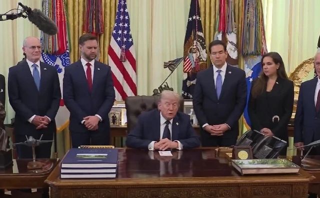 Donald Trump suspendă operațiunea „Project Freedom” și anunță „progrese majore” în negocierile cu Iranul