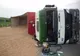 Un camion încărcat cu grâu s-a răsturnat lângă Luduș