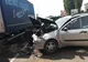 ACĂȚARI: A adormit la volan și a intrat într-un cap de pod