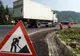 Un drum de 4 kilometri de pe Valea Gurghiului se va lărgi la 8 metri