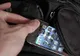 A fost reținut, după ce a furat două telefoane mobile