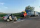 FOTO | Grav accident în judeţul Mureş! O persoană a murit după impactul dintre o maşină şi un TIR