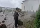 ARHIEPISCOPUL CASIAN CRĂCIUN A CURĂȚAT CU MĂTURA MÂLUL DINTR-O BISERICĂ AFECTATĂ DE INUNDAȚII, LA GALAȚI. IMAGINI EMOȚIONANTE CU PRĂPĂDUL LĂSAT ÎN URMĂ DE APE