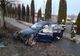 Accident în Gornești! Un bărbat a fost rănit după ce a intrat cu maşina într-un stâlp (FOTO)