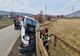 FOTO|Accident în Berghia: o autoutilitară s-a izbit de un cap de pod! Un bărbat a ajuns la spital